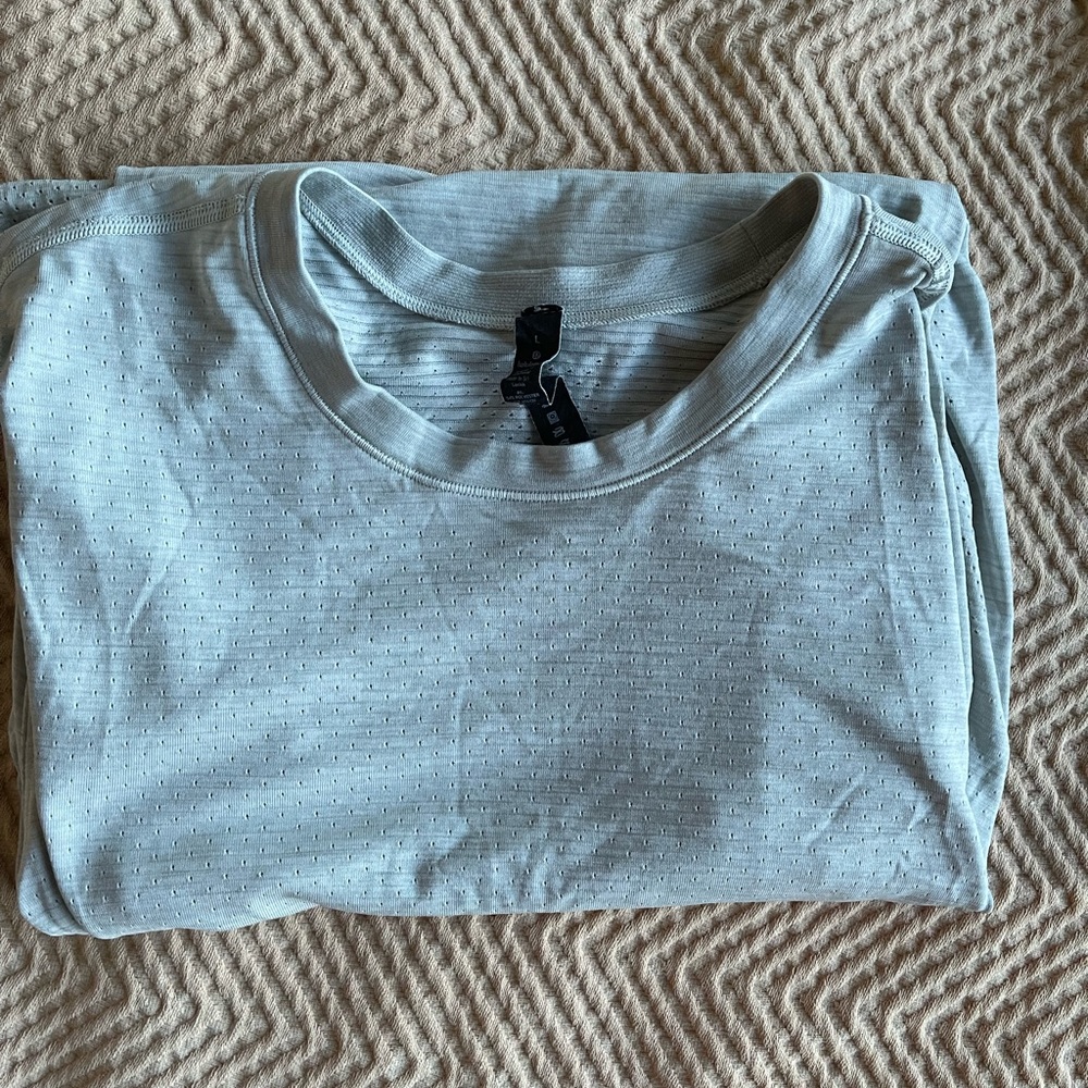 Lululemon long sleeve shirt